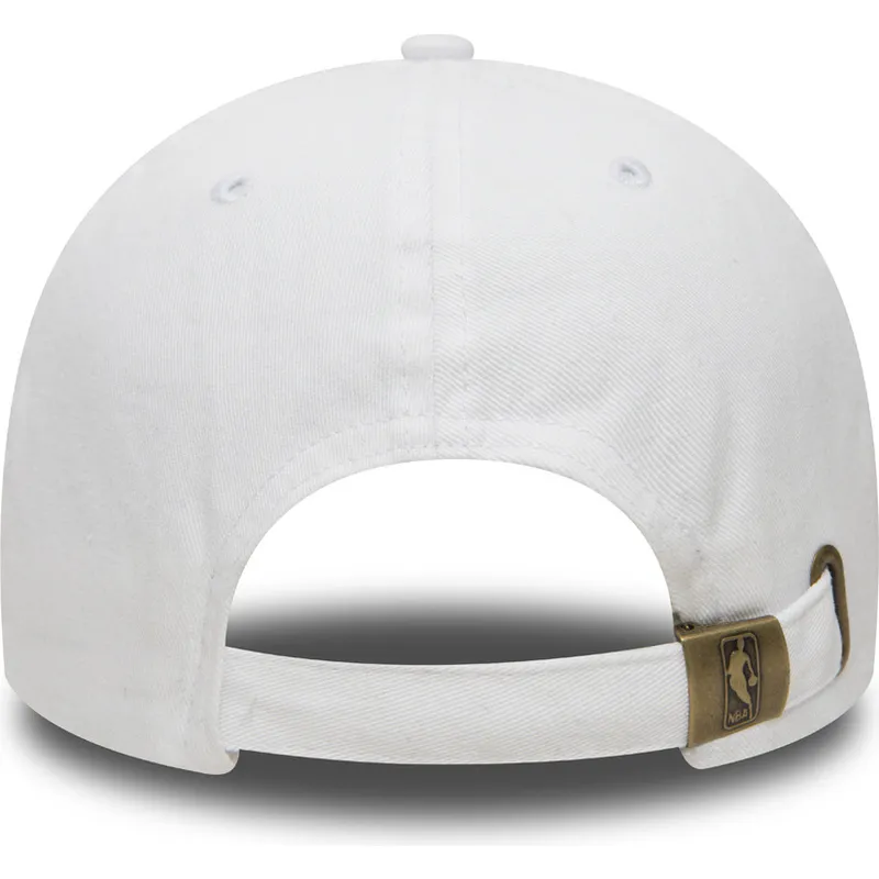 mutzen-gebogen-weiss-verstellbares-band-9forty-washed-der-chicago-bulls-nba-von-new-era mutzen-gebogen-weiss-verstellbares-band-9forty-washed-der-chicago-bulls-nba-von-new-era