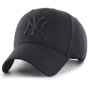 schwarze-gebogene-snapback-kappe-mit-schwarzem-logo-der-new-york-yankees-mlb-mvp-von-47-brand
