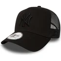 schwarze-trucker-cap-mit-schwarzem-logo-clean-a-frame-der-new-york-yankees-mlb-von-new-era