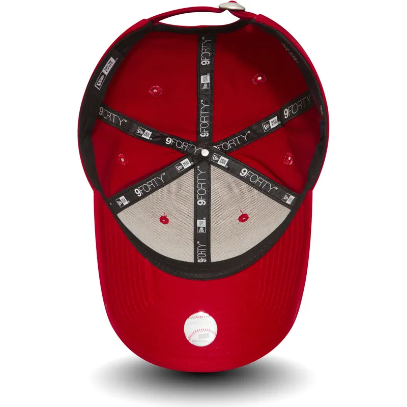 rote-verstellbare-curved-cap-9forty-essential-der-new-york-yankees-mlb-von-new-era