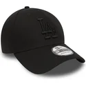 schwarze-gebogene-kappe-mit-schwarzem-logo-39thirty-essential-der-los-angeles-dodgers-mlb-von-new-era