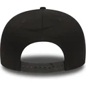 schwarze-verstellbare-9fifty-flatcap-white-on-black-der-new-york-yankees-mlb-von-new-era