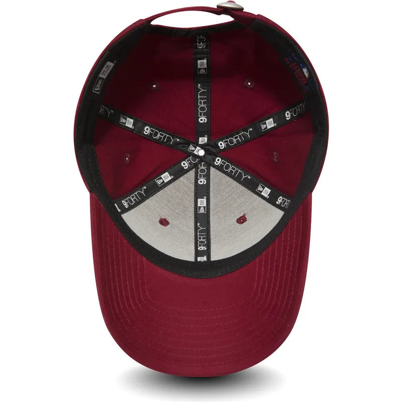 rote-kardinale-verstellbare-gebogene-kappe-9forty-essential-der-new-york-yankees-mlb-von-new-era