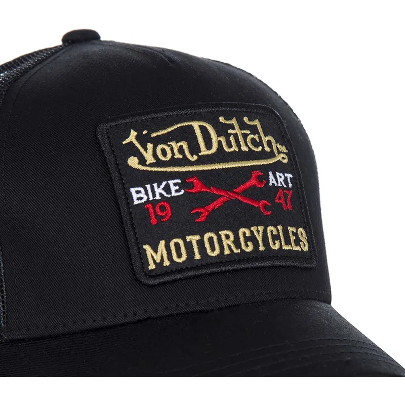 schwarze-verstellbare-curved-cap-blacky2-von-von-dutch