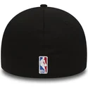 mutzen-gebogen-schwarz-angepasst-39thirty-black-base-der-chicago-bulls-nba-von-new-era