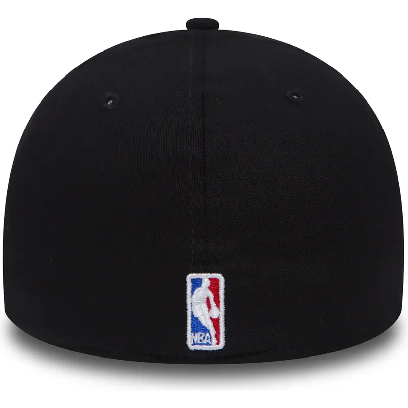mutzen-gebogen-schwarz-angepasst-39thirty-black-base-der-miami-heat-nba-von-new-era