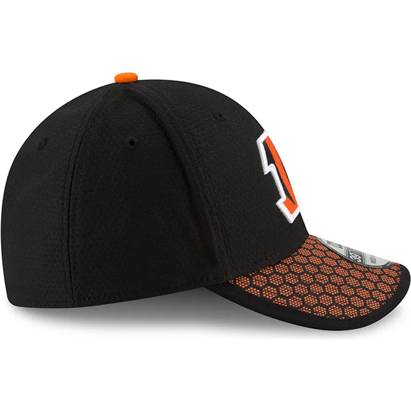 mutzen-gebogen-schwarz-angepasst-39thirty-sideline-der-cincinnati-bengals-nfl-von-new-era