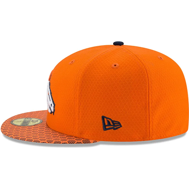 mutzen-flach-orange-angepasst-59fifty-sideline-der-denver-broncos-nfl-von-new-era mutzen-flach-orange-angepasst-59fifty-sideline-der-denver-broncos-nfl-von-new-era