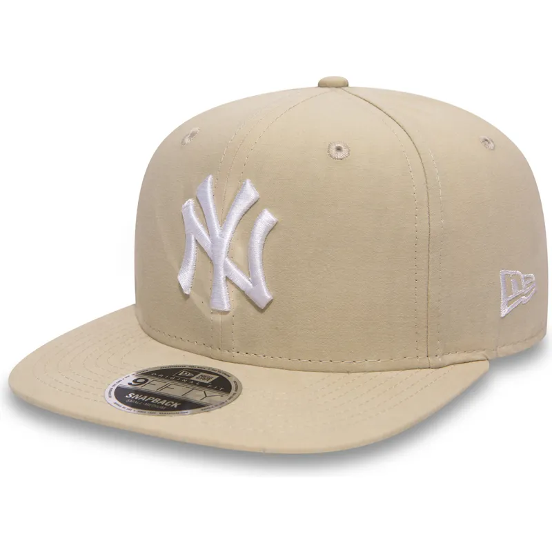 mutzen-flach-rosa-snapback-9fifty-lightweight-essential-der-new-york-yankees-mlb-von-new-era