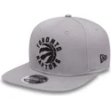 mutzen-flach-grau-snapback-9fifty-chain-stitch-der-toronto-raptors-nba-von-new-era