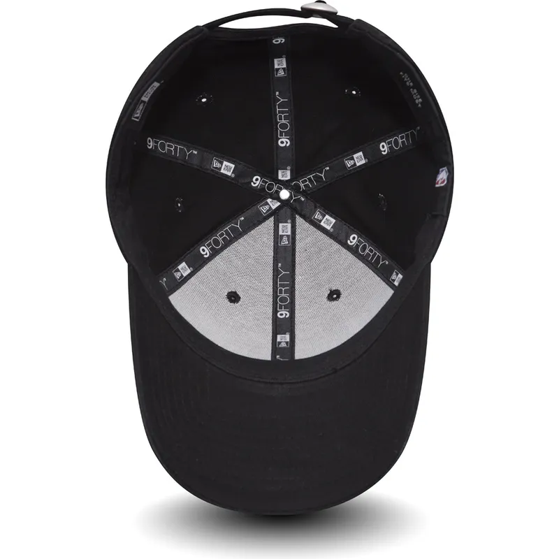mutzen-gebogen-schwarz-verstellbares-band-9forty-felt-infill-der-brooklyn-nets-nba-von-new-era mutzen-gebogen-schwarz-verstellbares-band-9forty-felt-infill-der-brooklyn-nets-nba-von-new-era