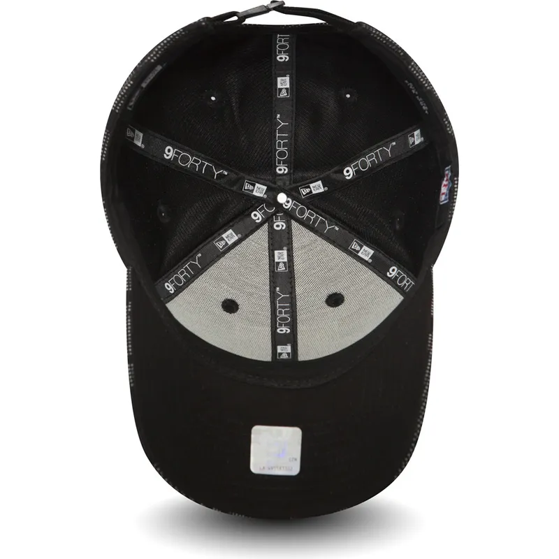 mutzen-gebogen-schwarz-verstellbares-band-9forty-night-time-reflective-der-las-vegas-raiders-nfl-von-new-era