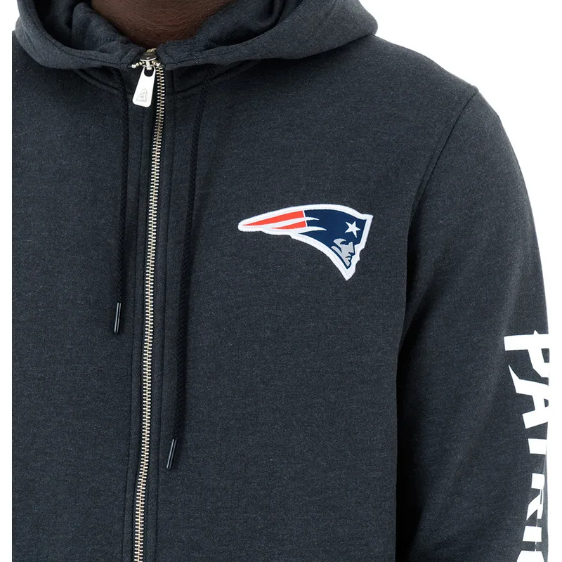 sweatshirt-mit-kapuze-stein-full-zipped-hoody-der-new-england-patriots-nfl-von-new-era sweatshirt-mit-kapuze-stein-full-zipped-hoody-der-new-england-patriots-nfl-von-new-era