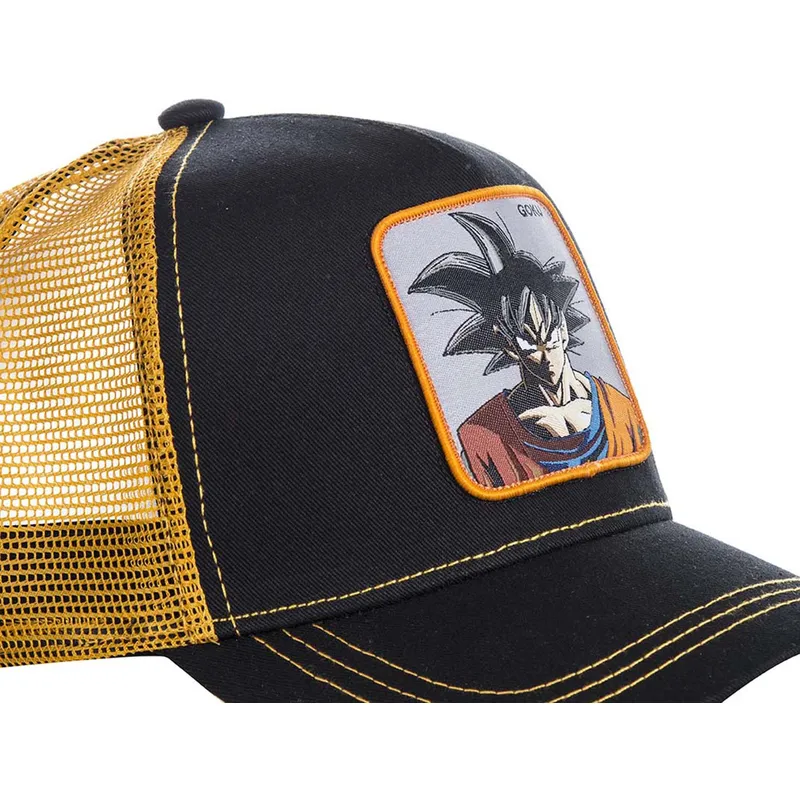mutzen-gebogen-schwarz-snapback-son-goku-dragon-ball-von-capslab