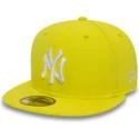 mutzen-flach-gelb-angepasst-59fifty-essential-der-new-york-yankees-mlb-von-new-era