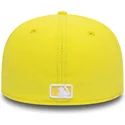 mutzen-flach-gelb-angepasst-59fifty-essential-der-new-york-yankees-mlb-von-new-era