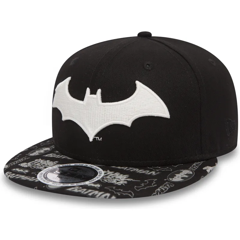 mutzen-flach-schwarz-snapback-fur-kinder-9fifty-gitd-der-batman-warner-bros-von-new-era mutzen-flach-schwarz-snapback-fur-kinder-9fifty-gitd-der-batman-warner-bros-von-new-era