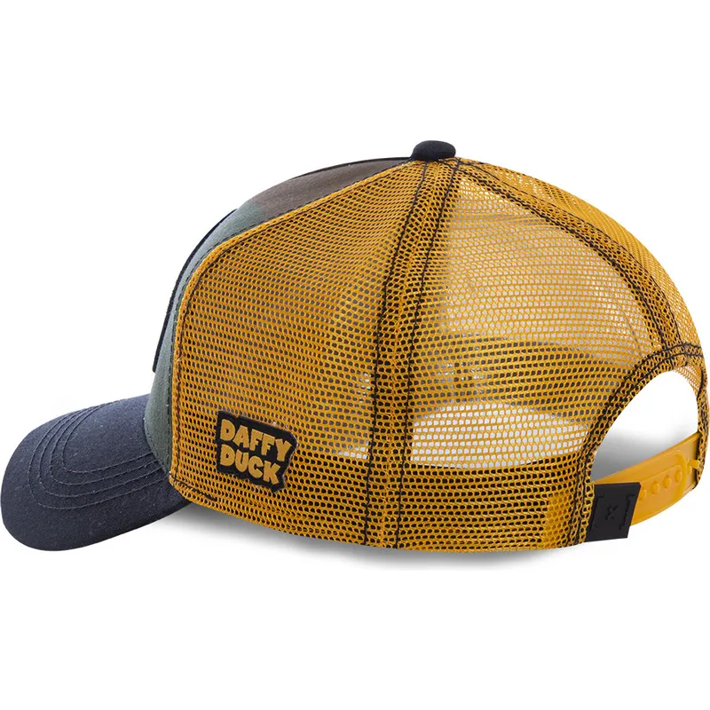 trucker-cap-camouflage-gelb-und-schwarz-duffy-duck-daf4-looney-tunes-von-capslab