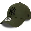 mutzen-gebogen-grun-verstellbares-band-negro-9forty-league-essential-der-new-york-yankees-mlb-von-new-era