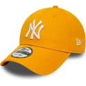 casquette-courbee-jaune-ajustable-9forty-league-essential-new-york-yankees-mlb-new-era