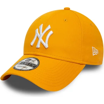 casquette-courbee-jaune-ajustable-9forty-league-essential-new-york-yankees-mlb-new-era