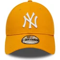 casquette-courbee-jaune-ajustable-9forty-league-essential-new-york-yankees-mlb-new-era