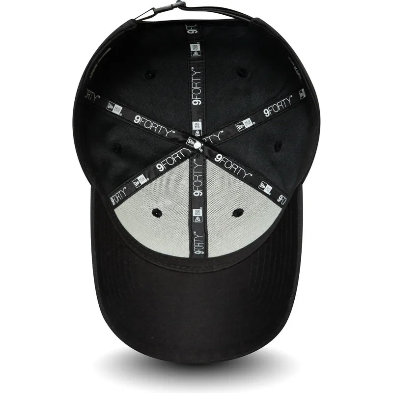 mutzen-gebogen-schwarz-verstellbares-band-9forty-stack-der-new-york-yankees-mlb-von-new-era mutzen-gebogen-schwarz-verstellbares-band-9forty-stack-der-new-york-yankees-mlb-von-new-era