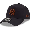 mutzen-gebogen-marineblau-snapback-marron-9forty-e-frame-der-new-york-yankees-mlb-von-new-era