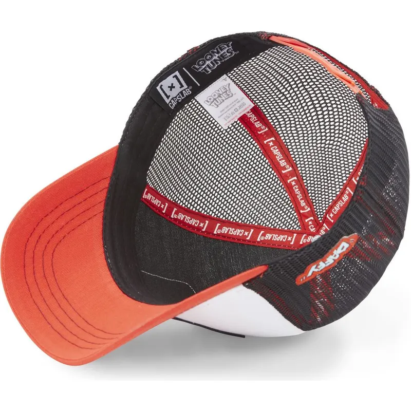 trucker-cap-weiss-schwarz-und-rot-duffy-duck-loo5-daf1-looney-tunes-von-capslab