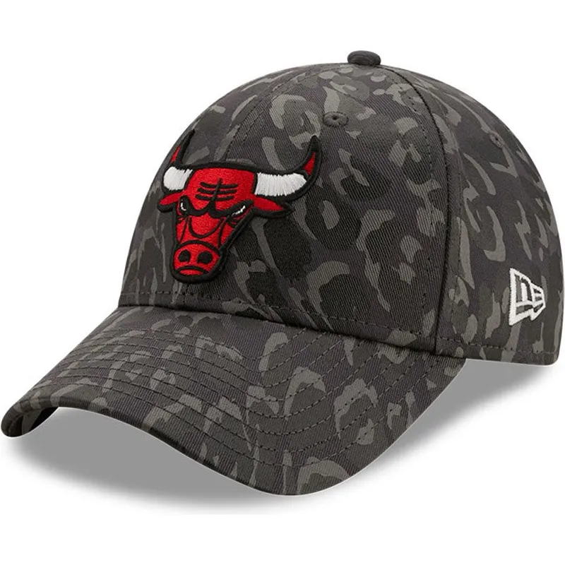 mutzen-gebogen-tarnung-verstellbares-band-negro-9forty-all-over-camo-der-chicago-bulls-nba-von-new-era mutzen-gebogen-tarnung-verstellbares-band-negro-9forty-all-over-camo-der-chicago-bulls-nba-von-new-era