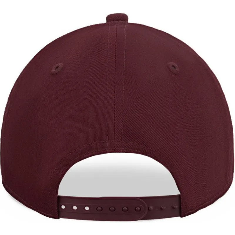 mutzen-gebogen-rot-snapback-granate-granate-9forty-league-essential-der-new-york-yankees-mlb-von-new-era
