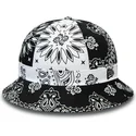 eimer-schwarz-der-bucket-negro-y-blanco-paisley-explorer-von-new-era