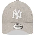 mutzen-gebogen-grau-verstellbares-band-9forty-jersey-der-new-york-yankees-mlb-von-new-era