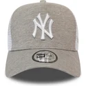 mutzen-gebogen-grau-snapback-a-frame-jersey-essential-der-new-york-yankees-mlb-von-new-era