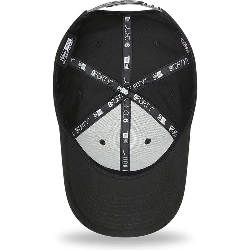mutzen-gebogen-schwarz-snapback-rosa-9forty-black-base-der-new-york-yankees-mlb-von-new-era