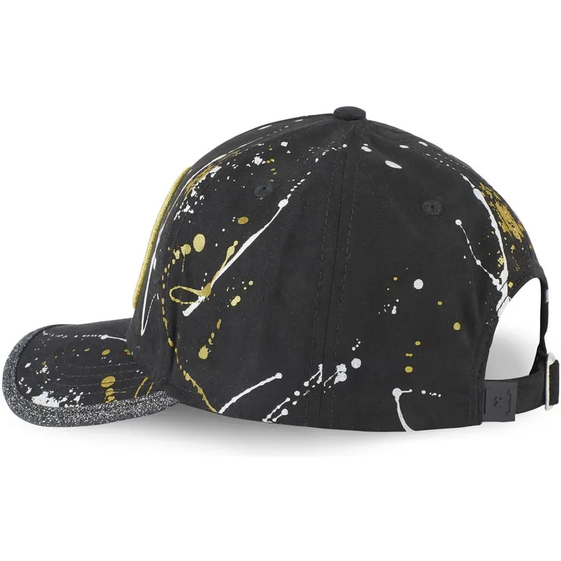 schwarze-verstellbare-curved-cap-straw-hat-pirates-tag-log1-one-piece-von-capslab