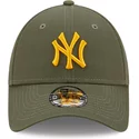 casquette-courbee-verte-ajustable-avec-logo-jaune-9forty-league-essential-new-york-yankees-mlb-new-era