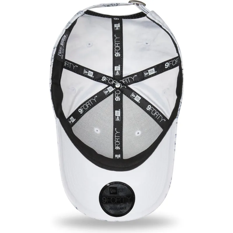 mutzen-gebogen-weiss-verstellbares-band-9forty-von-new-era