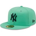 mutzen-flach-blau-angepasst-59fifty-league-essential-der-new-york-yankees-mlb-von-new-era