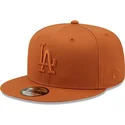 mutzen-flach-braun-snapback-marron-9fifty-league-essential-der-los-angeles-dodgers-mlb-von-new-era