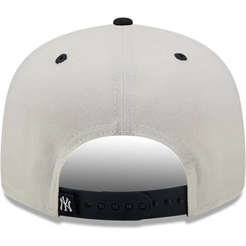 mutzen-flach-weiss-snapback-9fifty-white-crown-der-new-york-yankees-mlb-von-new-era