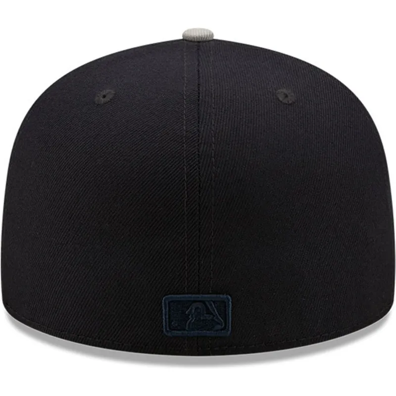 marineblaue-und-graue-anliegende-flat-cap-59fifty-seitenpatch-von-new-york-yankees-mlb-von-new-era marineblaue-und-graue-anliegende-flat-cap-59fifty-seitenpatch-von-new-york-yankees-mlb-von-new-era