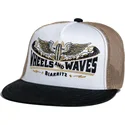 flache-trucker-kappe-weiss-schwarz-und-gold-spitfire-gold-ww19-von-wheels-and-waves