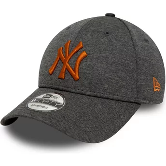 casquette-courbee-grise-ajustable-avec-logo-orange-9forty-shadow-tech-new-york-yankees-mlb-new-era