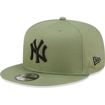 mutzen-flach-grun-snapback-negro-9fifty-league-essential-der-new-york-yankees-mlb-von-new-era