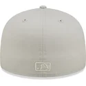 graue-und-schwarze-anliegende-flatcap-59fifty-world-series-der-boston-red-sox-mlb-von-new-era