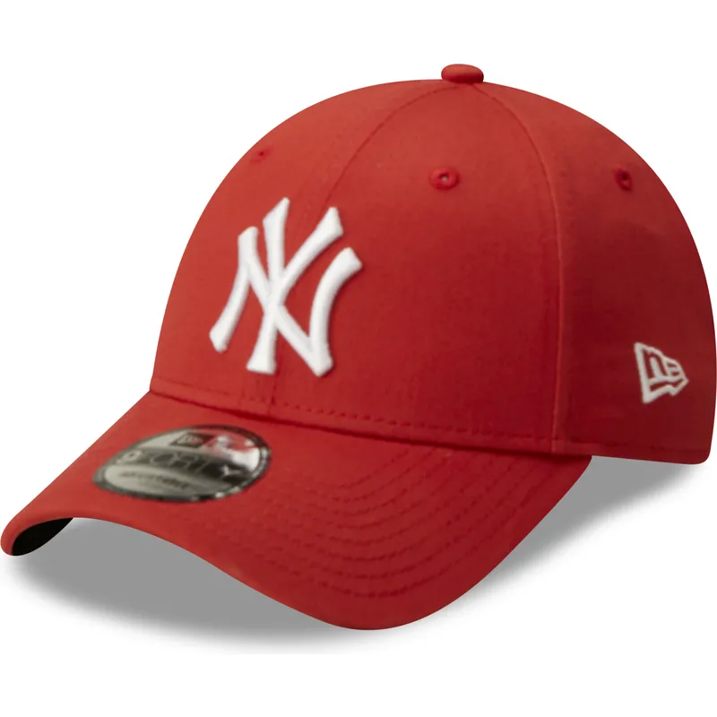mutzen-gebogen-rot-verstellbares-band-9forty-league-essential-der-new-york-yankees-mlb-von-new-era