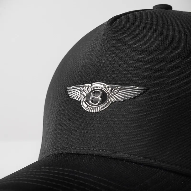 schwarze-gebogene-verstellbare-kappe-b7cb-golf-von-bentley