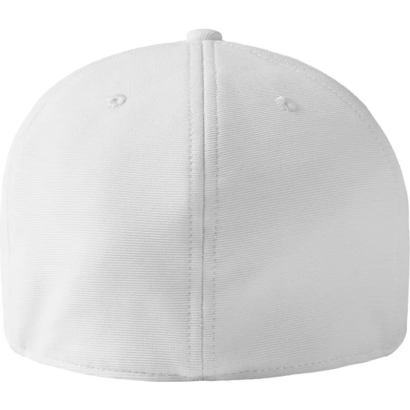 mutzen-gebogen-weiss-angepasst-von-bentley