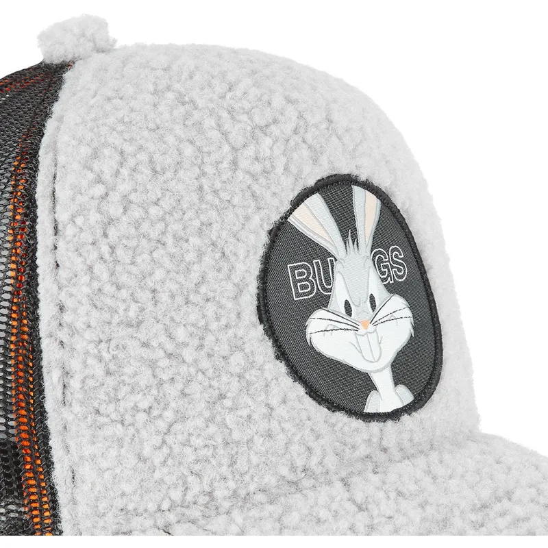 graue-trucker-kappe-aus-lammfellimitat-bugs-bunny-fur1-bug1-looney-tunes-von-capslab